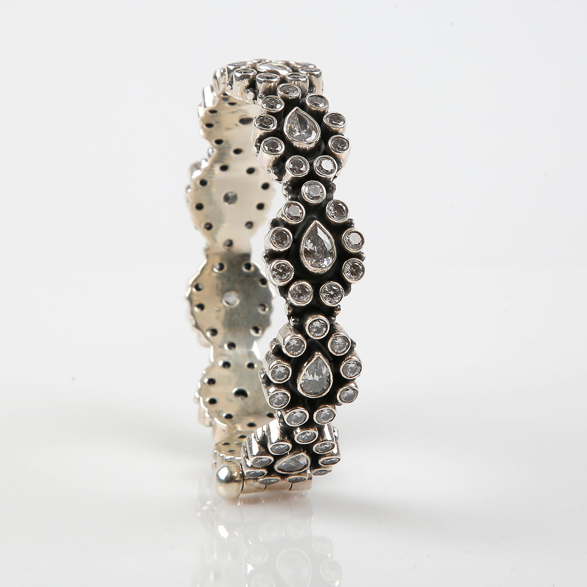 Krishnacraft bracelet Churi with white cut stone