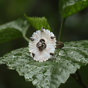 Krishnacraft ring with marcasite stone & mother of pearl